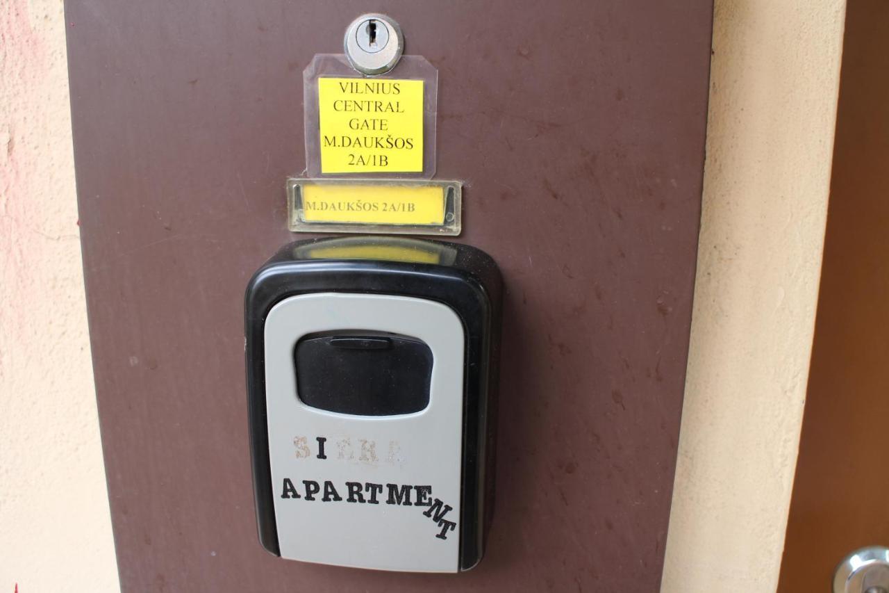 Vilnius Central Gate Apartments. Self Check-In Екстер'єр фото