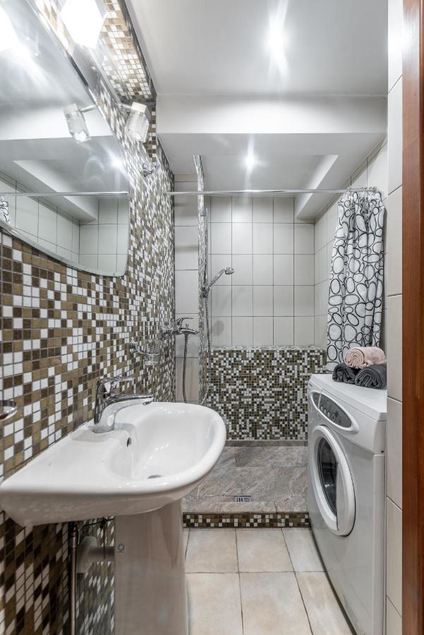 Vilnius Central Gate Apartments. Self Check-In Екстер'єр фото